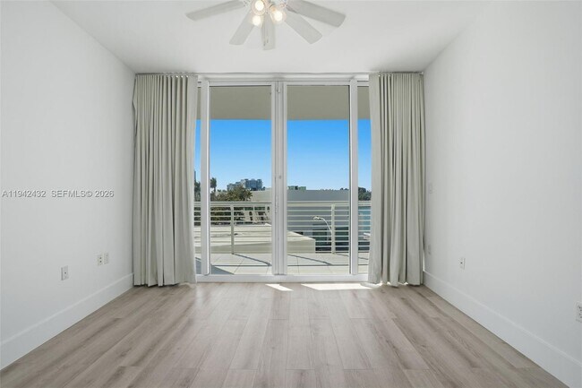 Building Photo - 6580 Indian Creek Dr