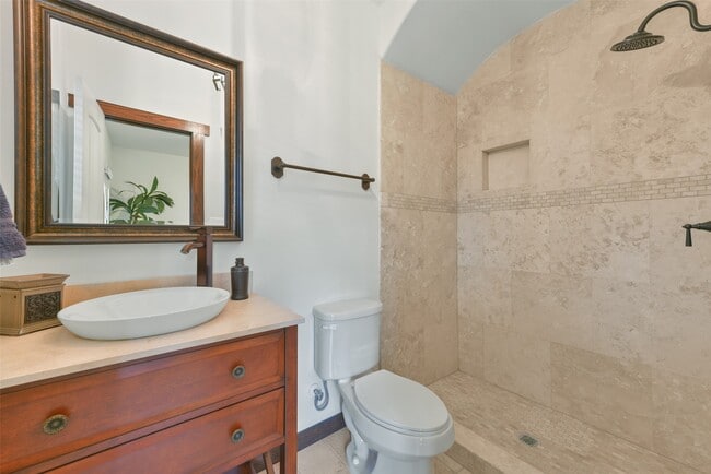 Building Photo - 2601 Bevis St