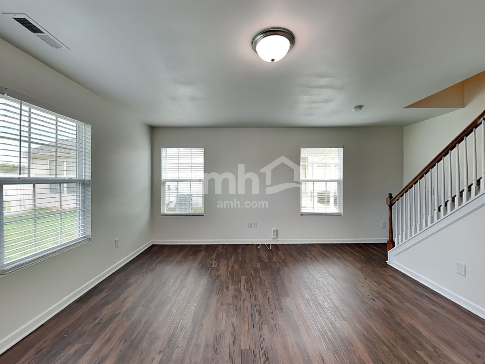 Building Photo - 301 Groves Stone Dr