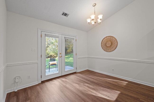 Building Photo - 67 Crystal Oaks Ct