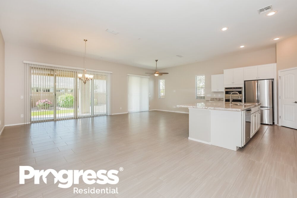 Building Photo - 22507 E Munoz St