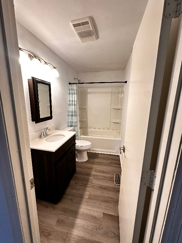 Building Photo - 101 Park Cir