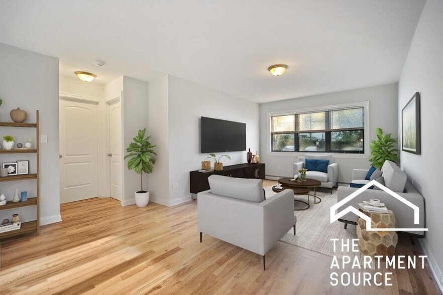 Building Photo - 696 Elm Pl