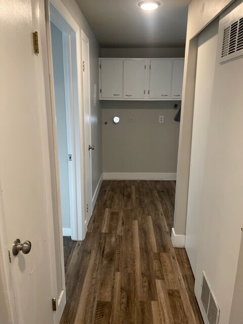 Building Photo - "Charming 2-Bed Retreat in Washington Terrace – Cozy Comfort at 912 Sq Ft!"