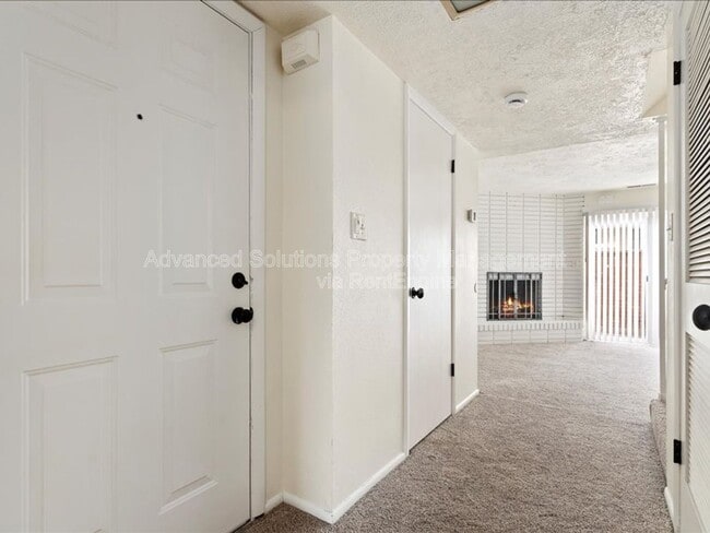 Building Photo - 3046 S 300 E