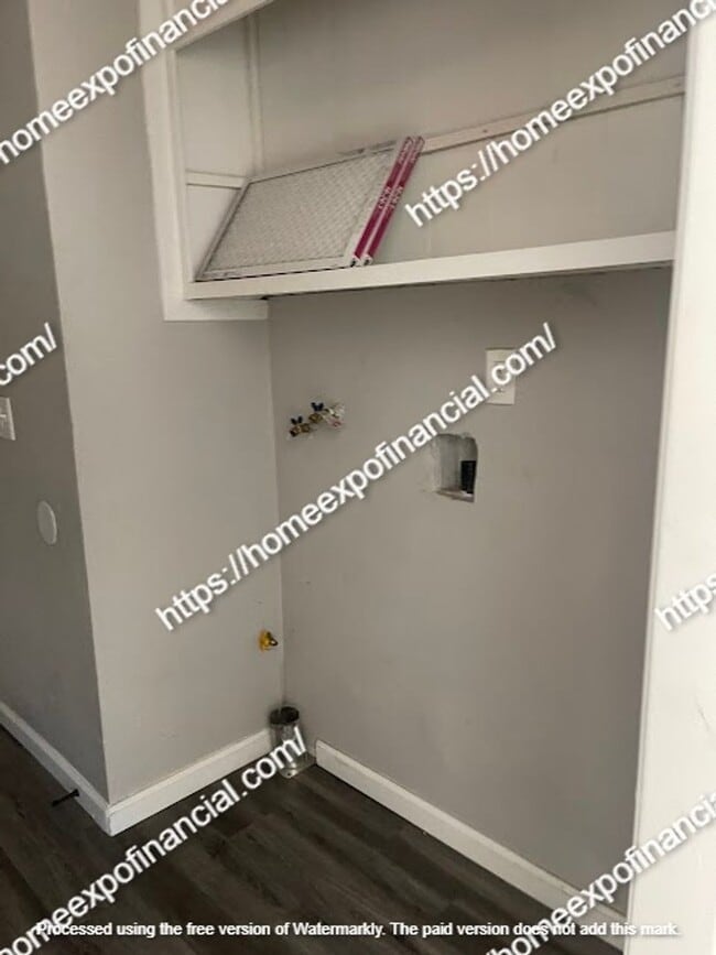 Building Photo - Nice Home For Rent