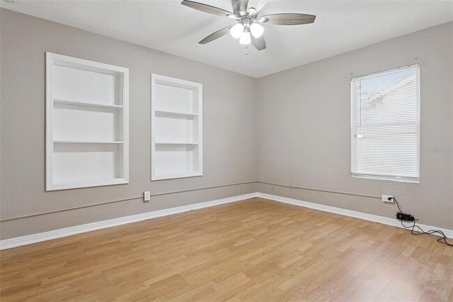 Building Photo - 1308 E Sligh Ave