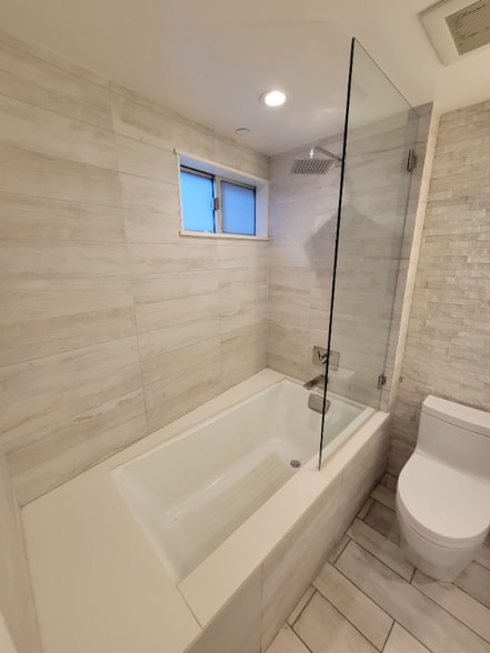 Building Photo - 947 4th St