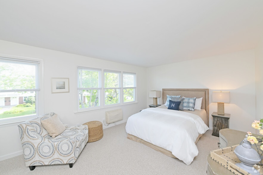 2 BR, 1 BA - The Summit Plymouth