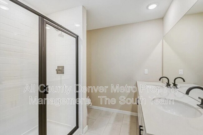 Building Photo - 15312 W 69th Dr