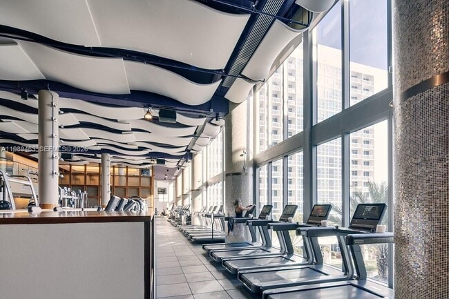 Building Photo - 6801 Collins Ave