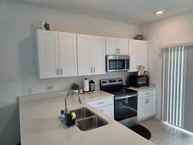 Building Photo - 3318 Composition St