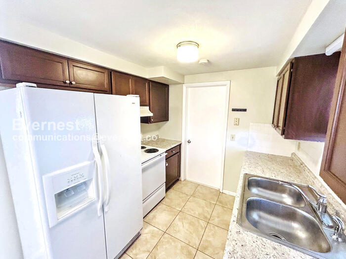 Building Photo - 3438 Monticello St