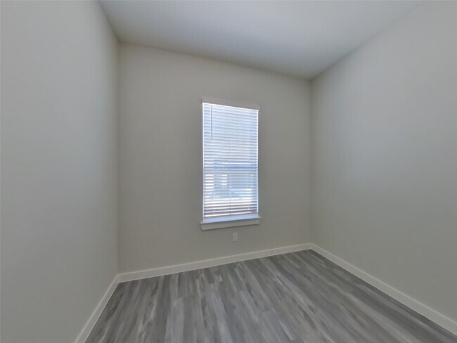 Building Photo - 22737 Terrazzo Dr