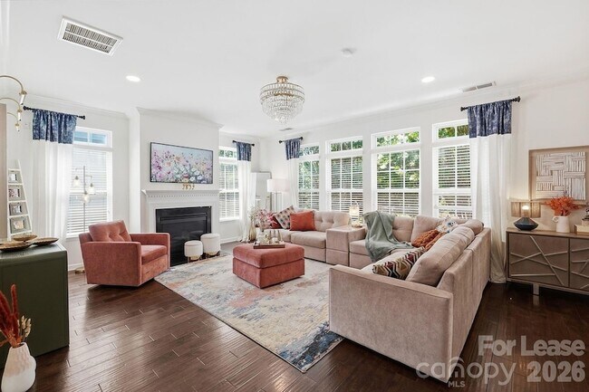 Building Photo - 8120 Madrigal Ct