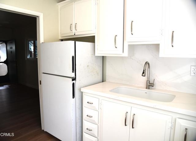 Building Photo - 1539 Vista Del Mar Dr