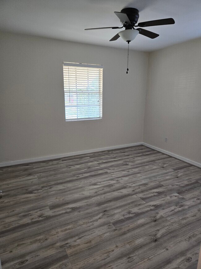 Building Photo - 3620 S Hesperides St