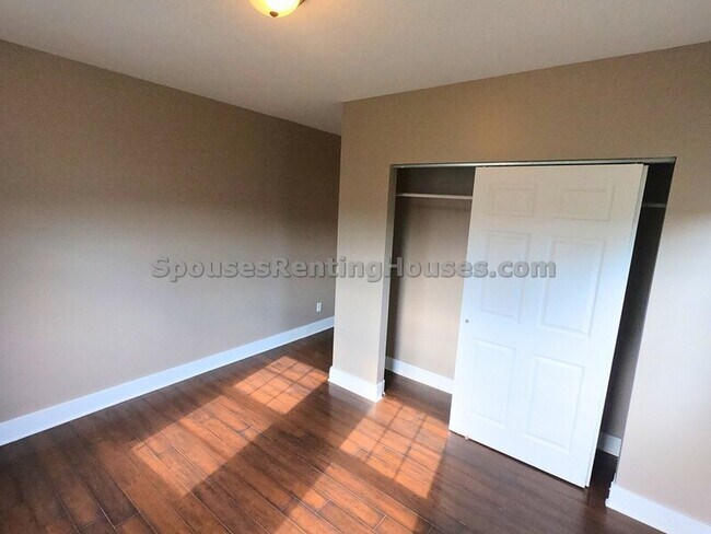 Building Photo - 1402-1404 Charles Street - 1404