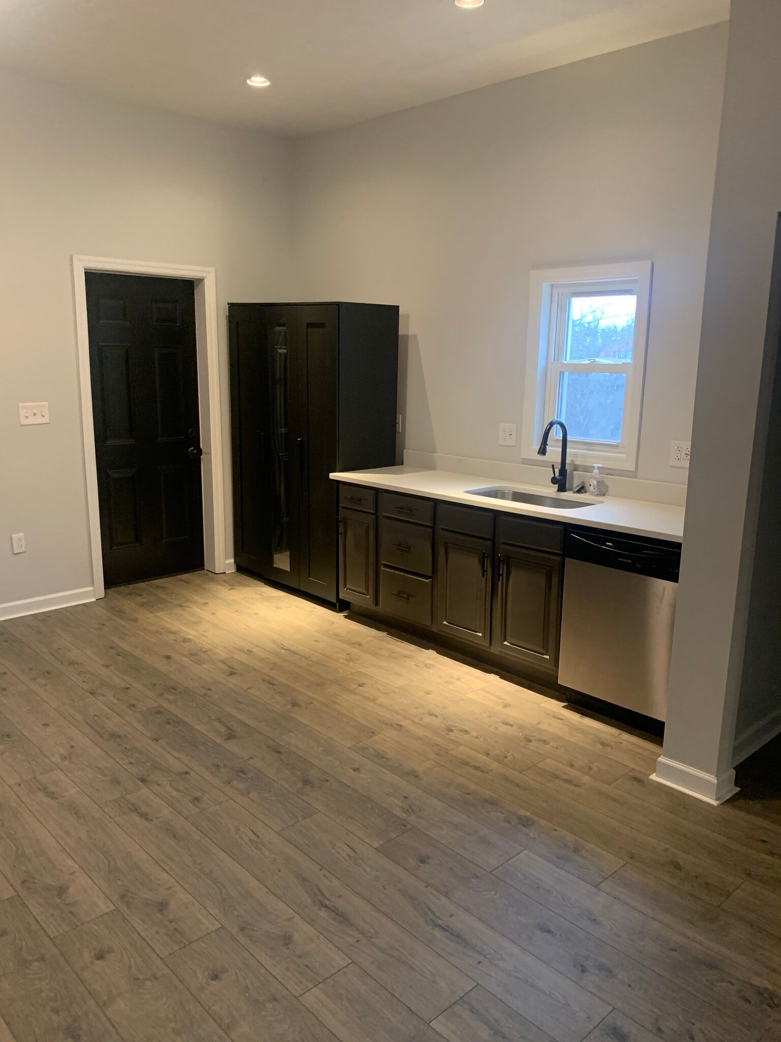 Kitchen - 3022 Perrysville Ave