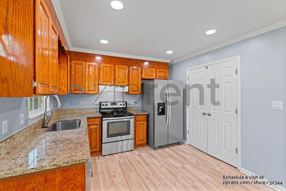 Building Photo - 2502 Foxworth Dr