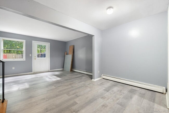 Building Photo - 78 Roosevelt Dr