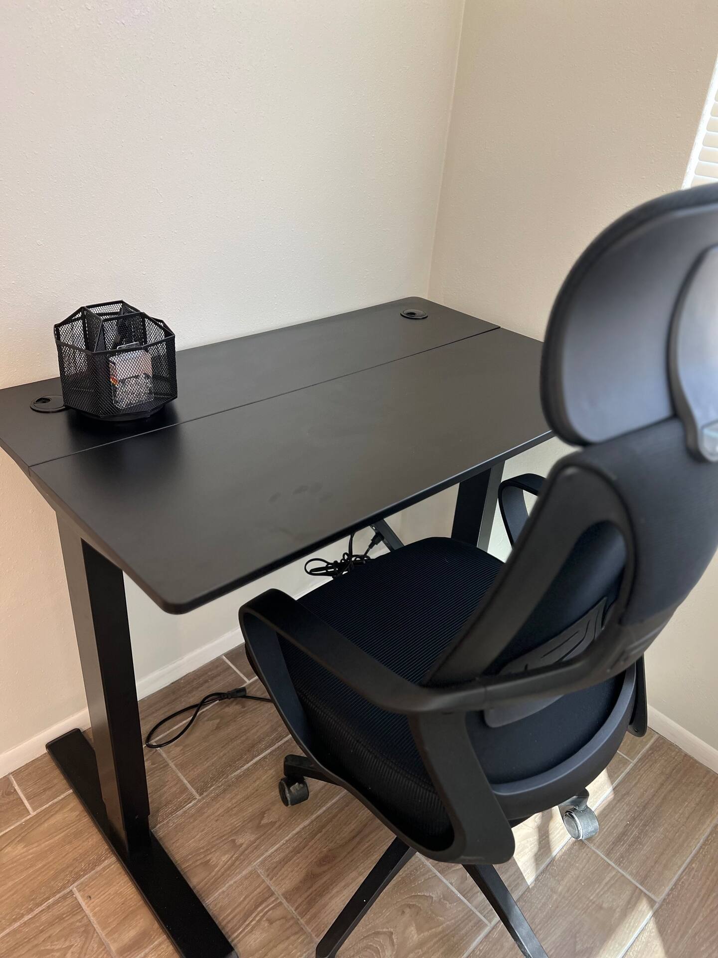 Office view with chair and walking treadmill removed - 5544 Baroque Dr