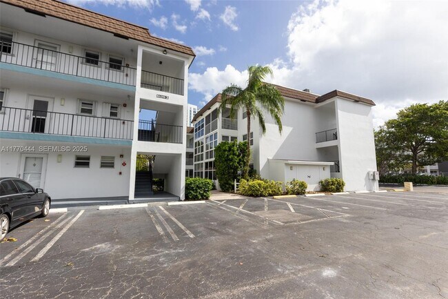 Building Photo - 1501 S Ocean Blvd