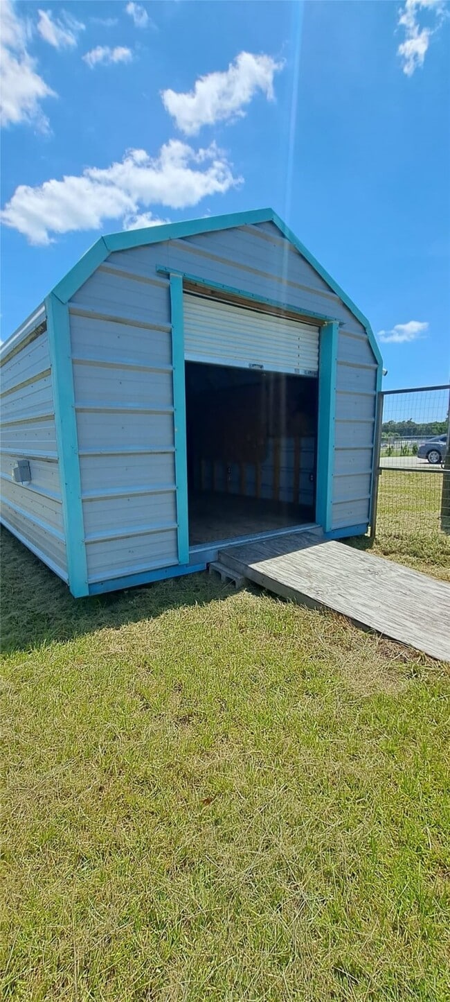 Building Photo - 21105 Briar Cove Cir