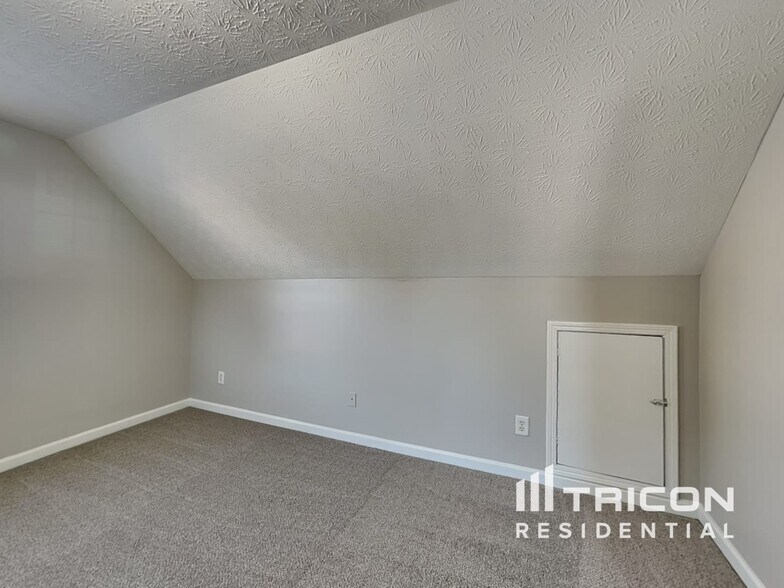 Building Photo - 332 Coburn Ct