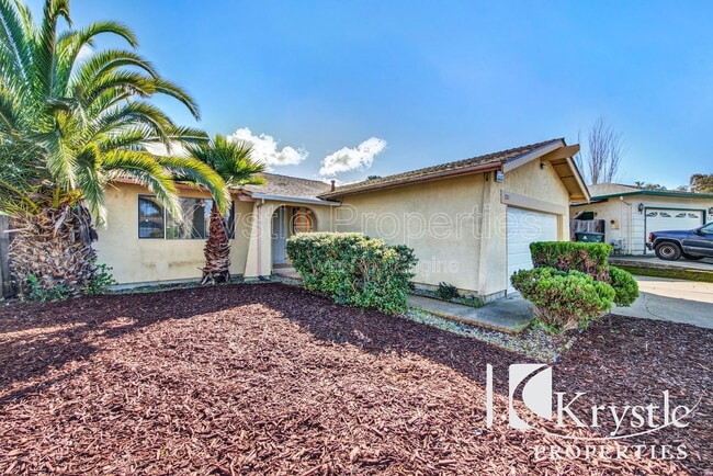 Building Photo - 121 Radcliffe Dr