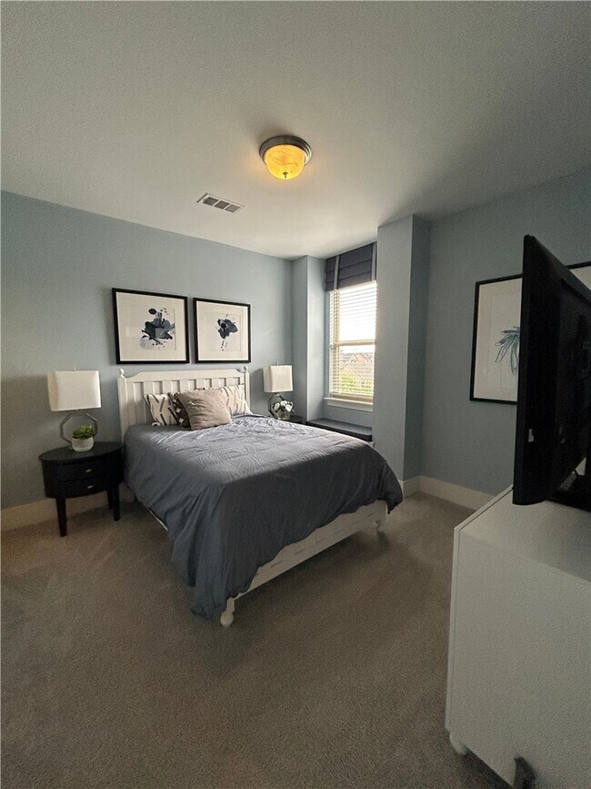 Building Photo - 606 Mill Pond Wy