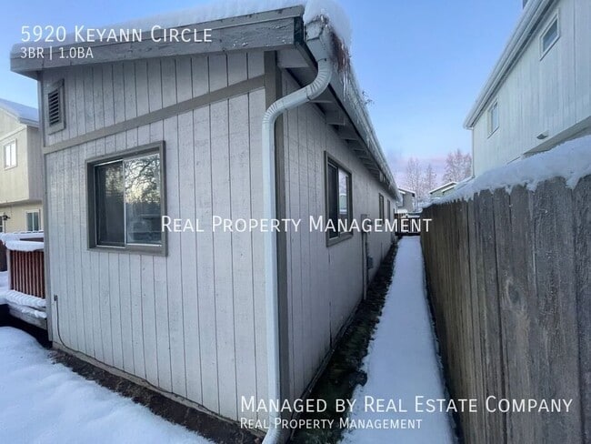 Building Photo - 5920 Keyann Cir