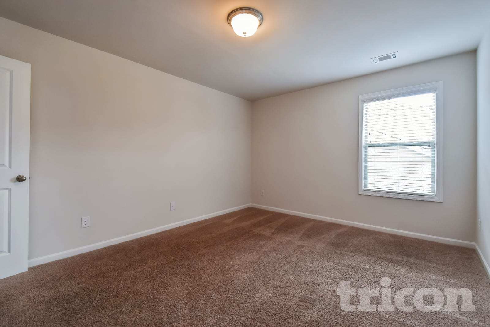 Building Photo - 4203 Bella View Dr