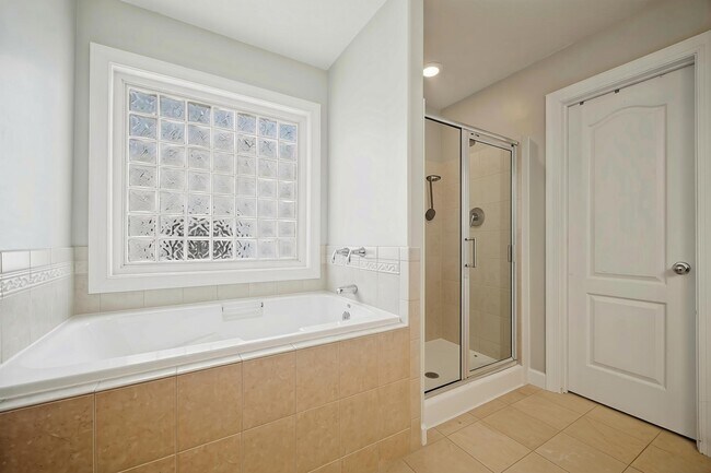 Building Photo - 1177 Treefern Dr
