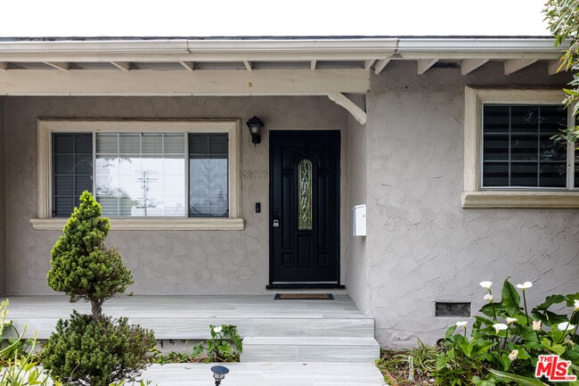 Building Photo - 22022 Lopez St