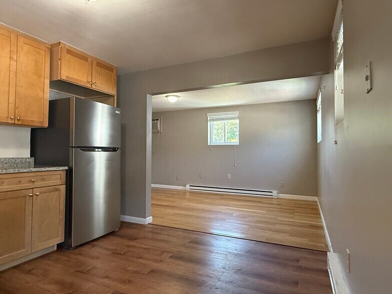 Building Photo - 63 3rd Ave