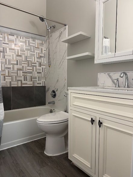 Building Photo - 3832 Hickory St