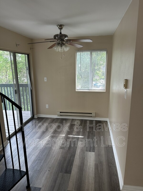 Building Photo - 4531 Boardwalk Dr