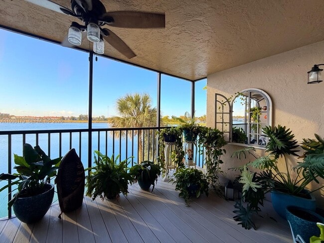 Building Photo - 605 Ives Dairy Rd