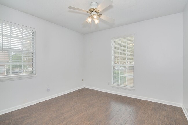 Building Photo - Ranch In Columbia County