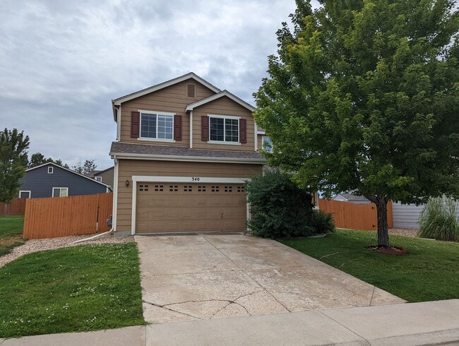 Building Photo - Gorgeous 2 Story 3 Bedroom 2.5 Baths in Dacono For Rent