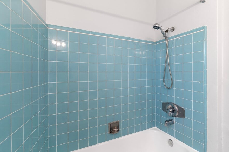 Building Photo - 3888 Potomac Ave