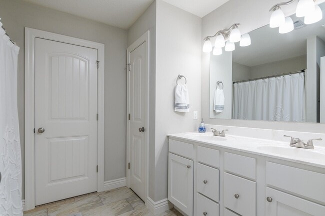 Building Photo - 5006 Whitefish Ct