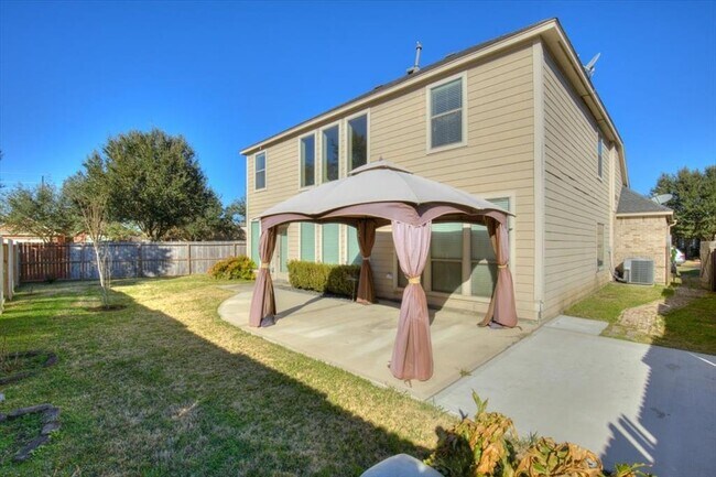 Building Photo - 4531 Long Creek Dr