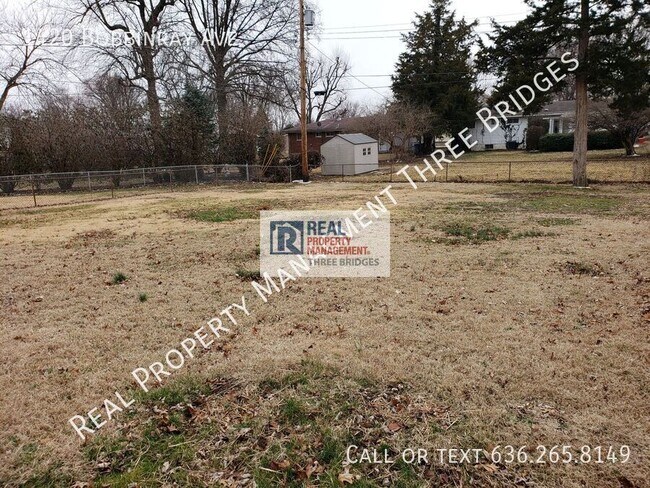 Building Photo - 1420 Bobbinray Ave