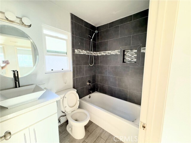 Building Photo - 8425 Sunset Trail Pl