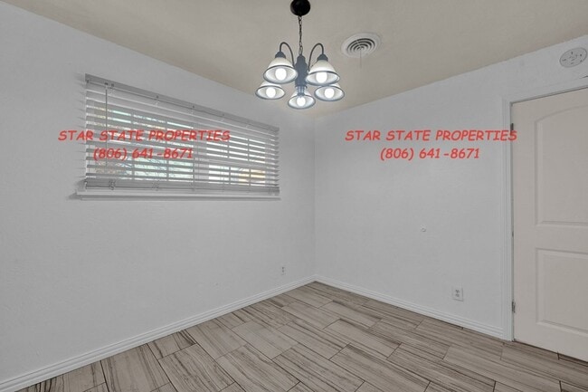 Building Photo - Beautiful 3 bed across from school