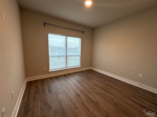 Building Photo - 10984 Coues Dr