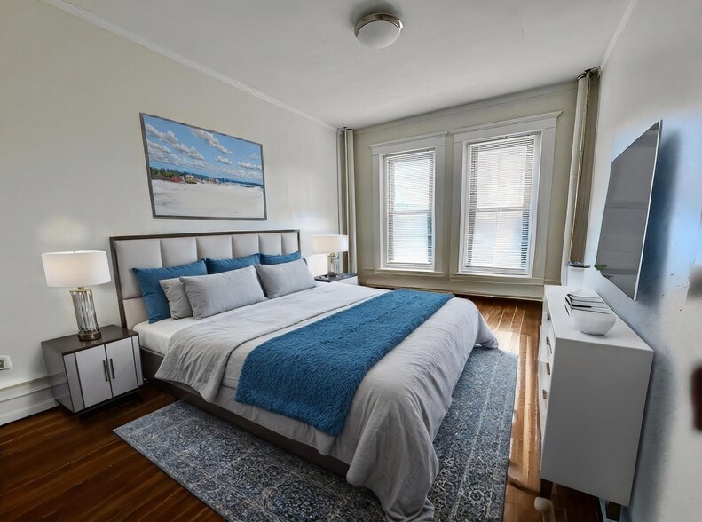 Building Photo - 19 Washington St S