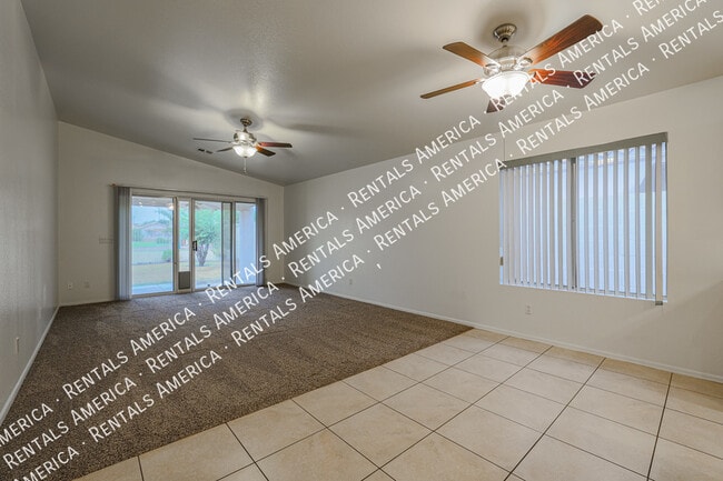 Building Photo - 7158 E Juanita Ave